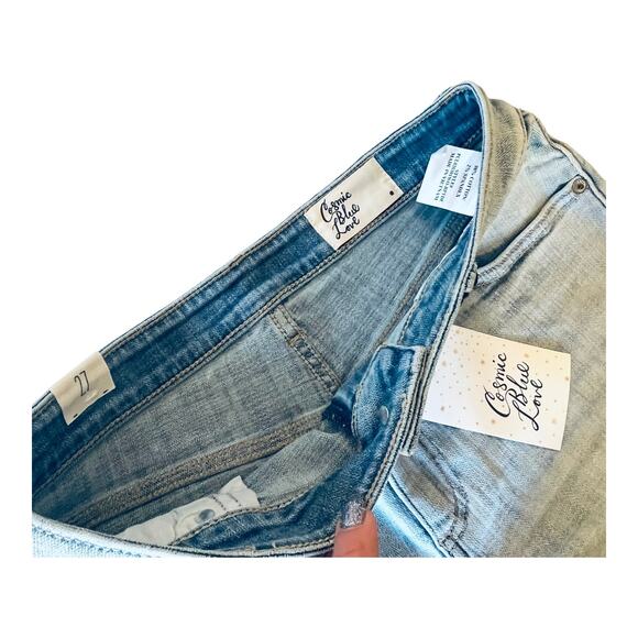 NEW Cosmic Blue Love Mid Rise Cuffed Denim Jean SHORT Womens 27/4 Distressed NWT - Picture 3 of 8